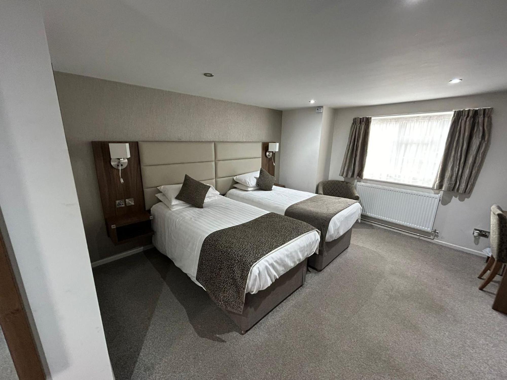 The Hind Hotel Wellingborough Εξωτερικό φωτογραφία