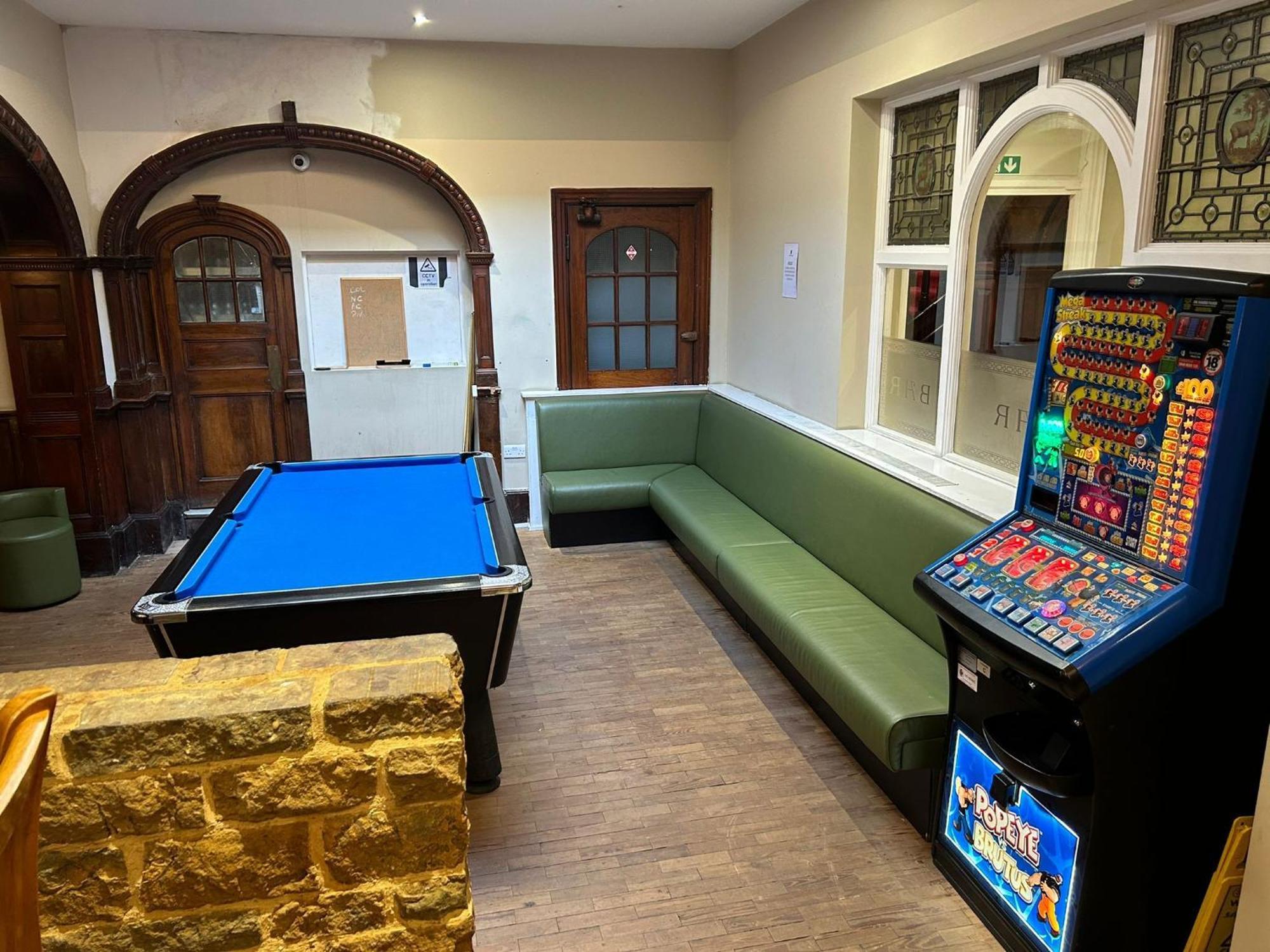 The Hind Hotel Wellingborough Εξωτερικό φωτογραφία