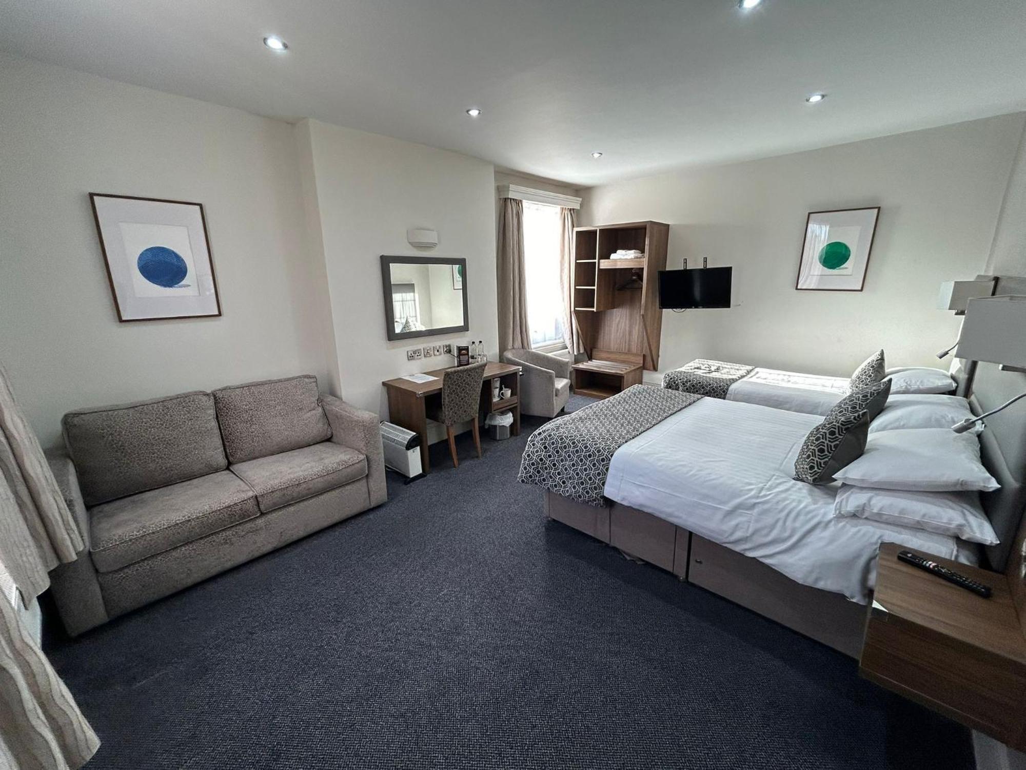 The Hind Hotel Wellingborough Δωμάτιο φωτογραφία